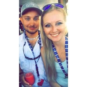 Meet your Posher, Jeanine